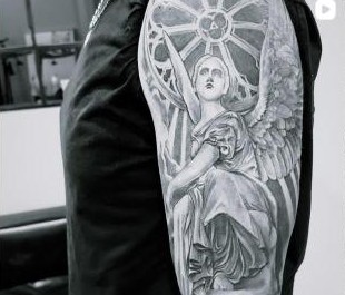 Black and grey guardian angel tattoo by Thelmo