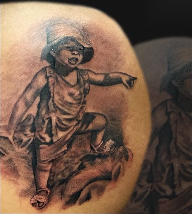 Black and grey baby portrait piece by Thelmo